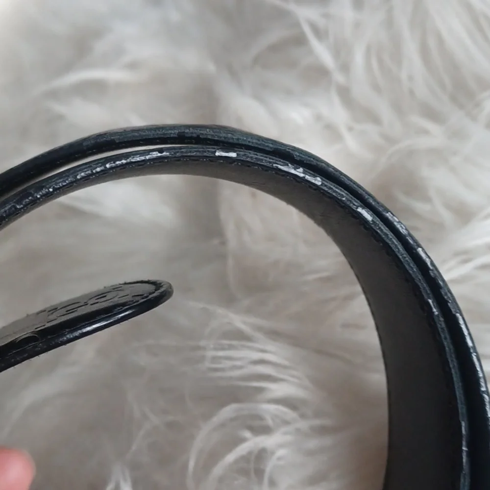 Gucci pre owned